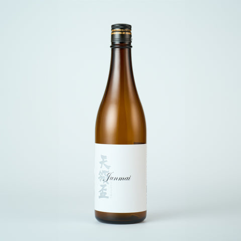 Junmai sake